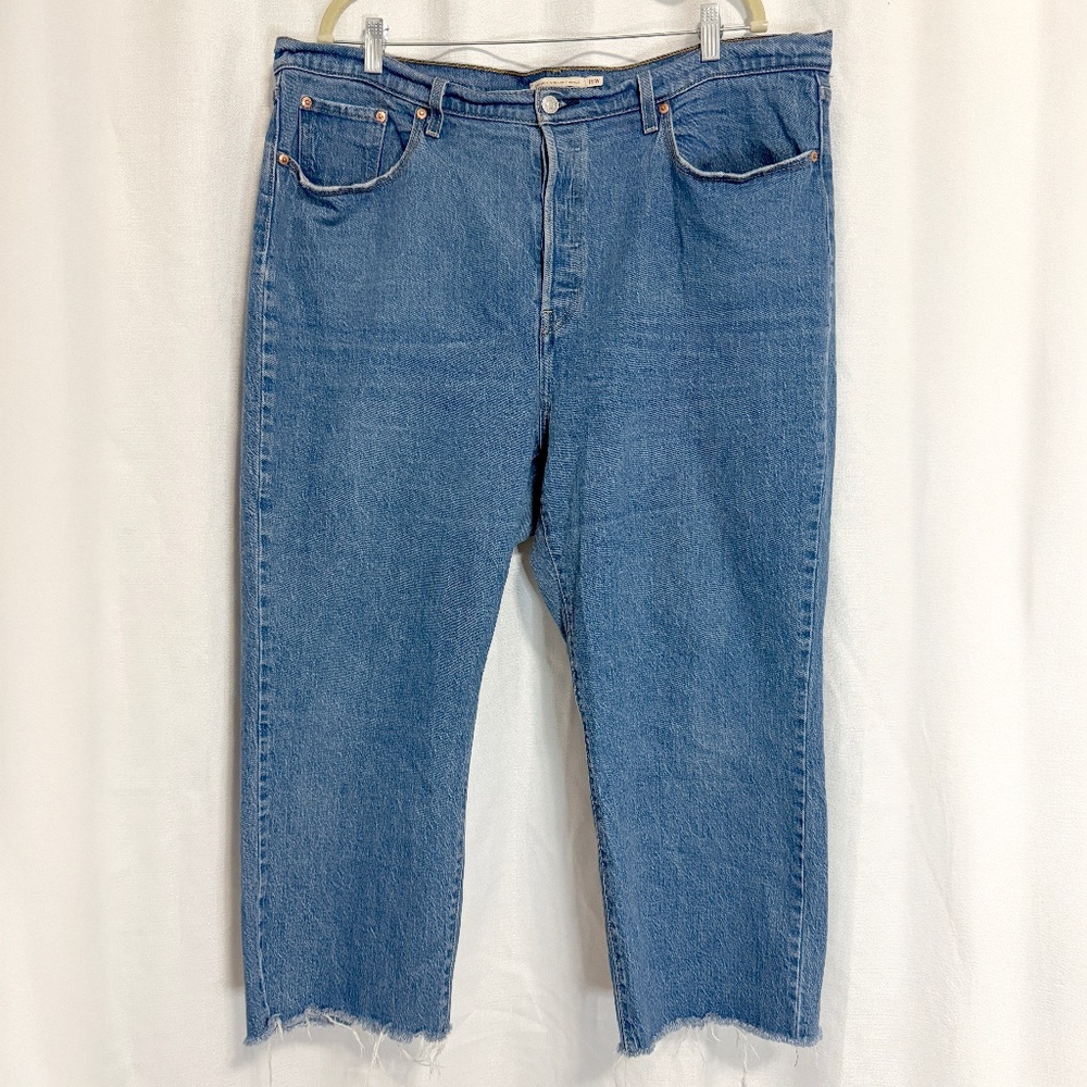 Levi's Premium Mid Wash Raw Hem Ribcage Straight Ankle Jeans Plus Size 18W